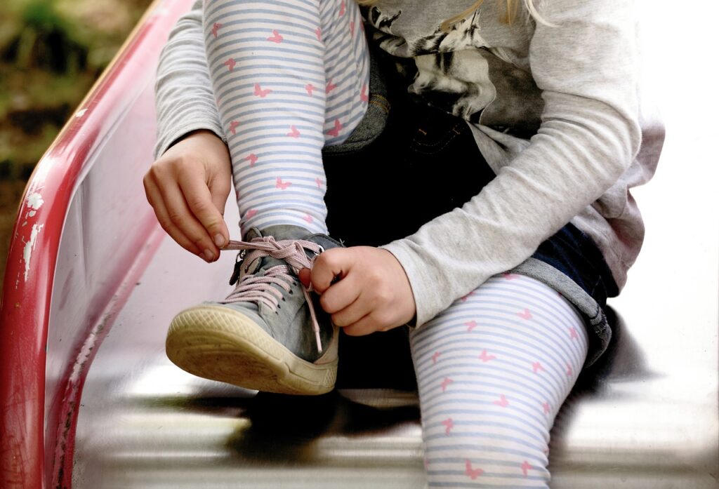 how to make shoes tighter guide